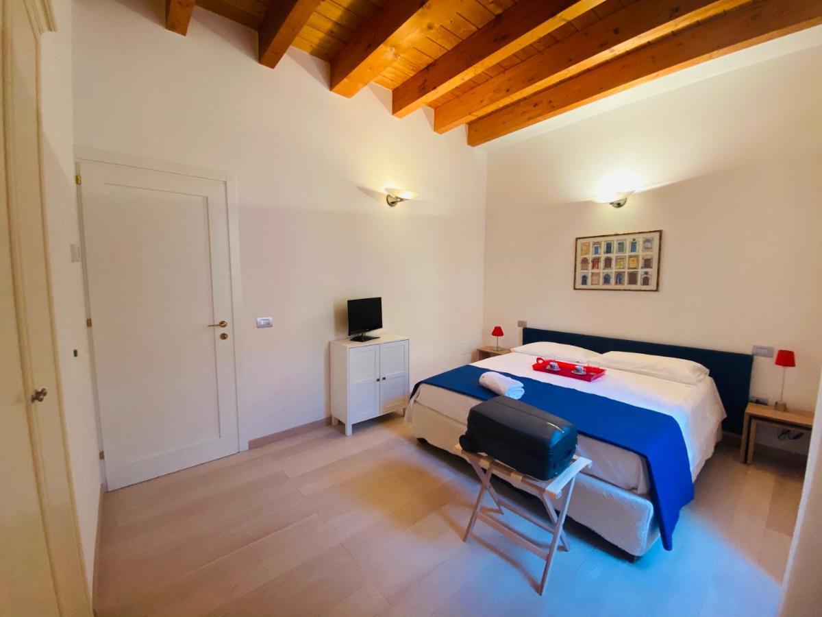 Ng Guest House Il Ris Sassari Exteriör bild
